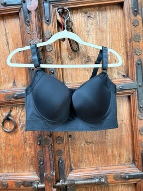 Black Padded Comfort Bra NWOT 38G/40F
